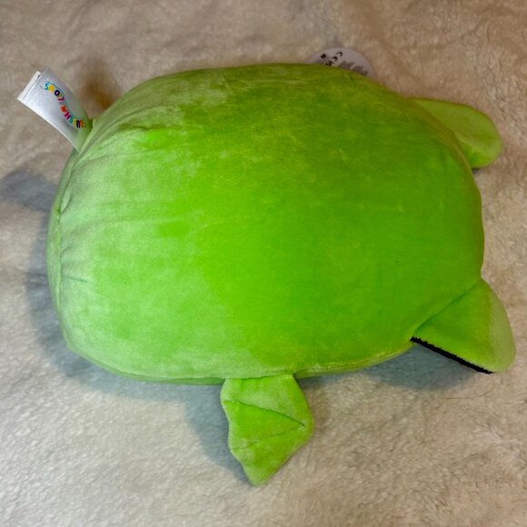 NWT Leap the Green Bat 8 inch Squishmallow - First to Market - Picture 3 of 4